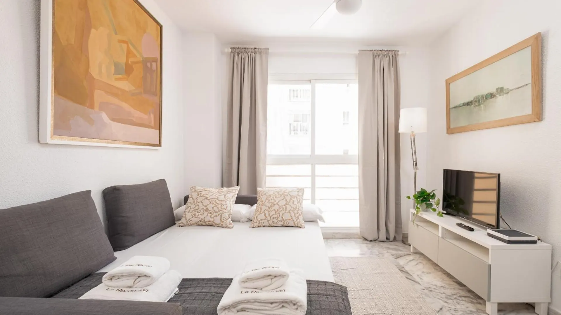 C18 Lovely Apartment In Malagueta Beach Малага 0*,  Испания